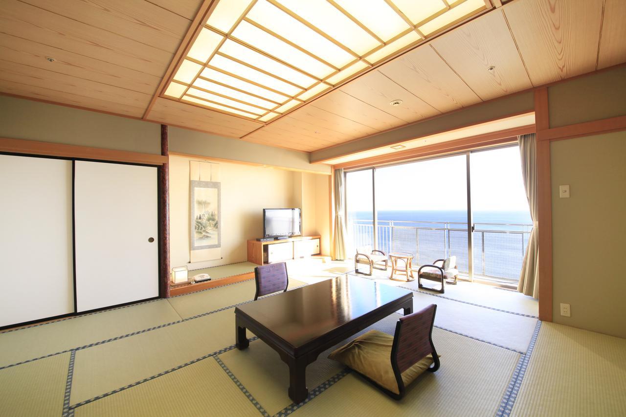 Kkr Hotel Atami Atami  Buitenkant foto