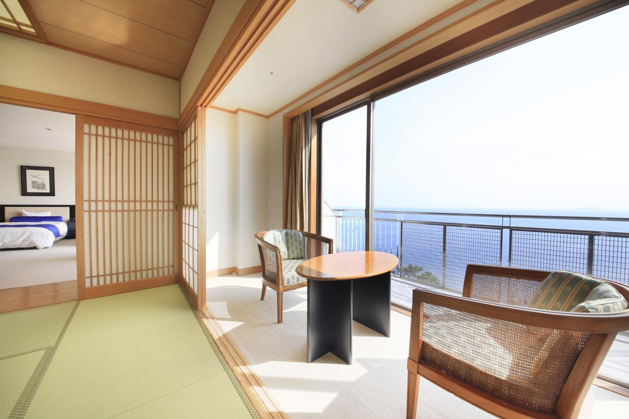 Kkr Hotel Atami Atami  Buitenkant foto